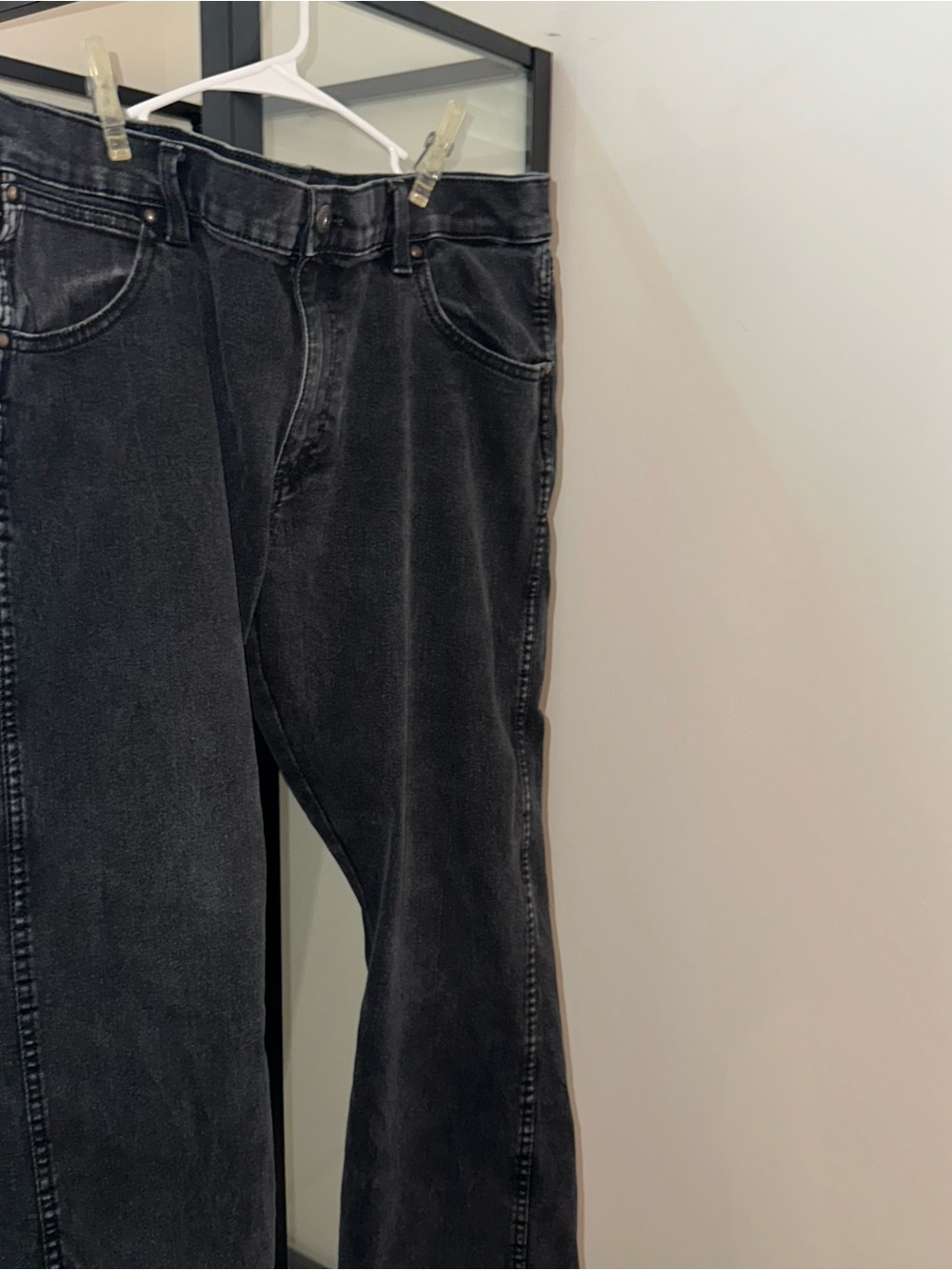 Men's Wrangler Slim Straight Black Washed Jeans Sz 36x29